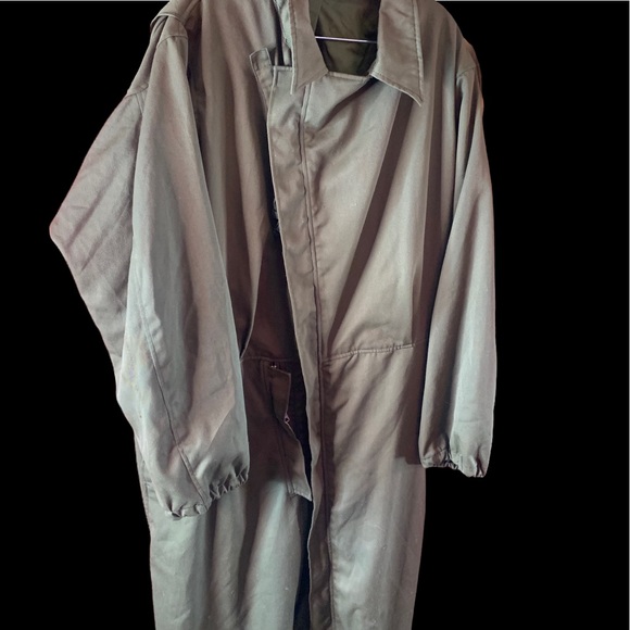 Lion uniform  inc  mechanic coveralls …. Very durable, very heavyweight - Picture 4 of 4